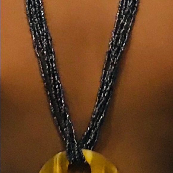 Handmade African Maasai Necklace - Picture 4 of 7